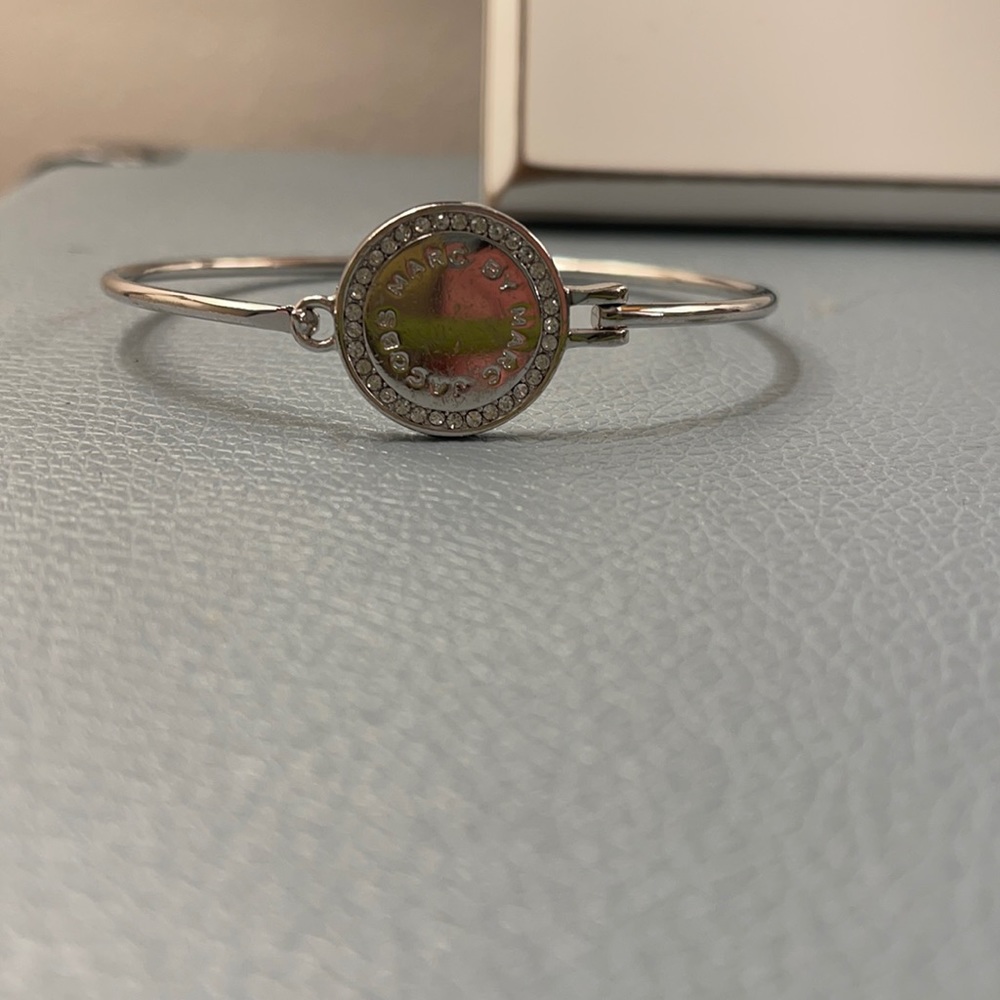 EUC Marc Jacobs Silver Pave Disc Logo Bracelet